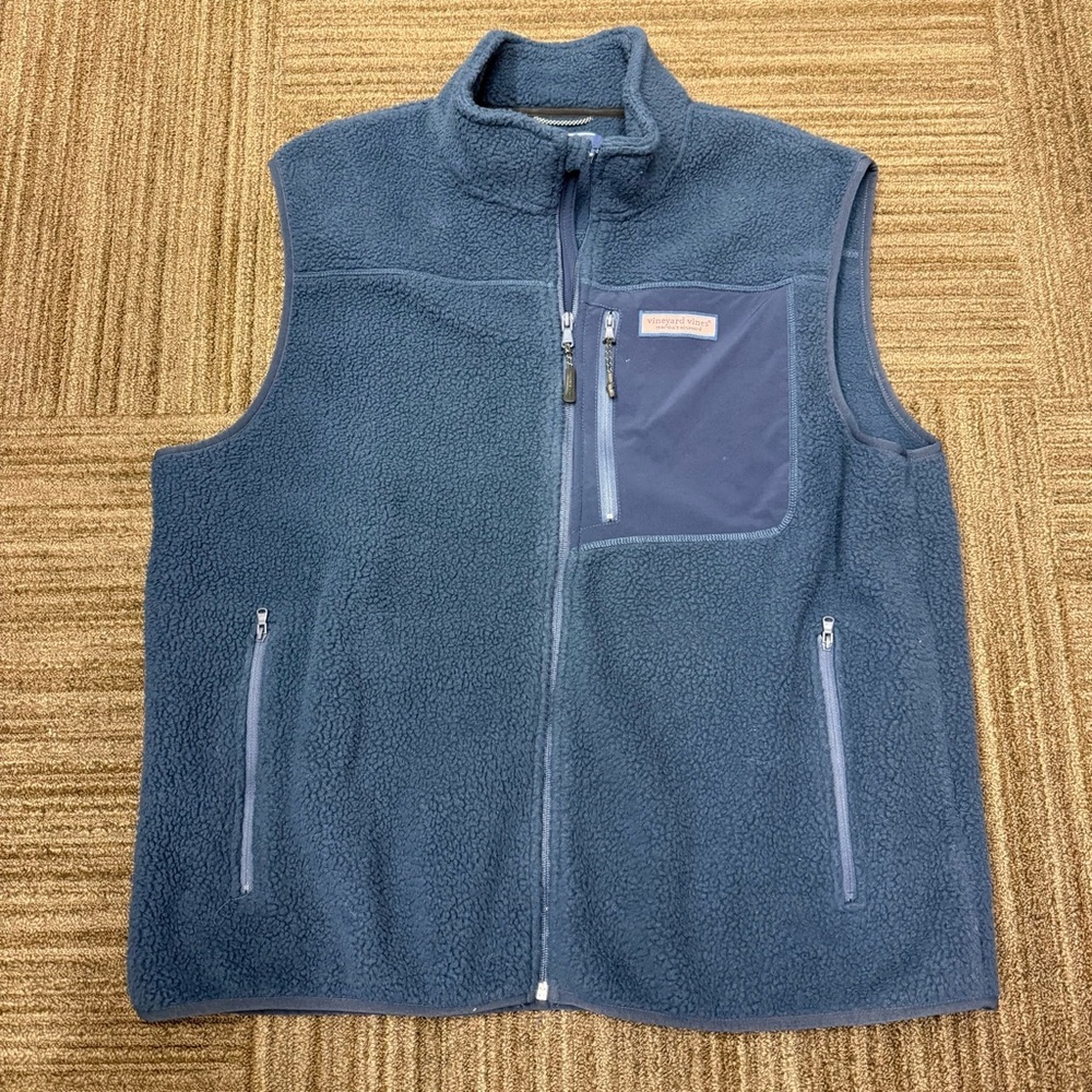 Vineyard Vines Navy Fleece Vest with Zippered Pockets Preppy Style